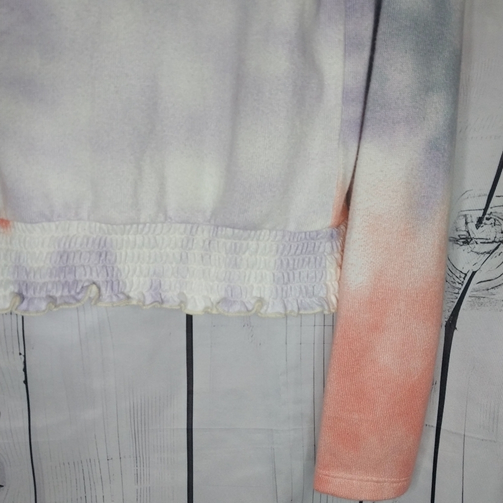 SO Long-Sleeve Super Cozy Crewneck Tie-Dye Top With Elastic Hem - Picture 3 of 8
